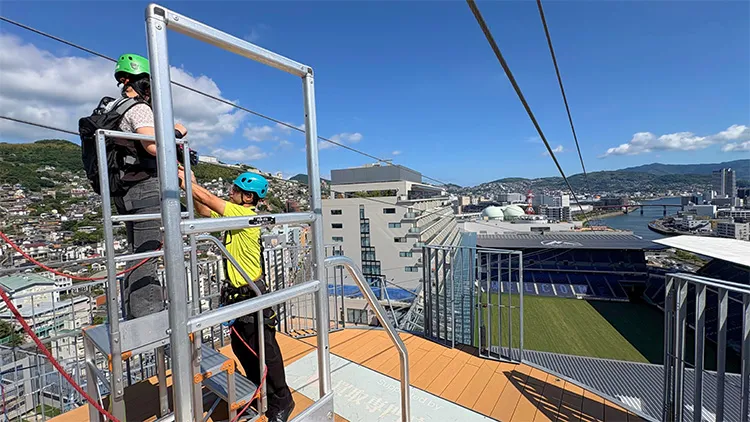 長崎スタジアムシティ ZIP LINE