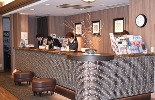 【長崎バスターミナルホテル】従業員の英会話力アップを図る