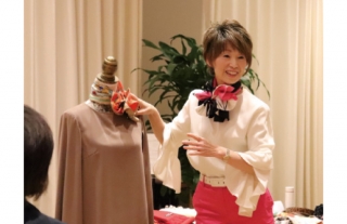 ダンカーズ☆キュリオ「秋…オシャレで楽しいスカーフの巻き方セミナー♥♥」