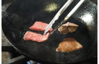 おがわ牛と戯れる夏の夜～漆黒の扉を開くと赤い新世界～