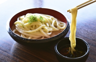 【ココウォーク 夏の冷麺特集②】のどごし別格！丸亀製麺のざるうどん