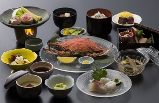 【青雲荘のお得プラン】多比良蟹を食べられる会席プラン